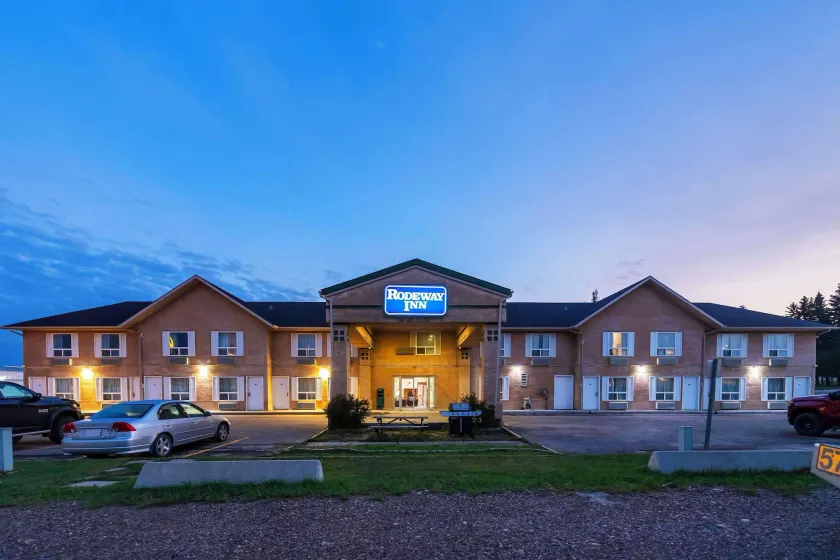 Rodeway Inn - Image 1