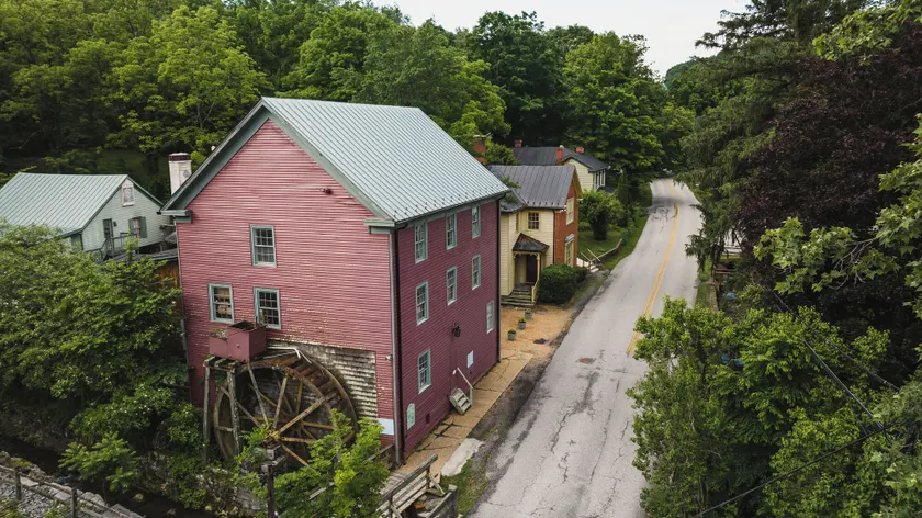 The Inn at Gristmill Square - Image 1