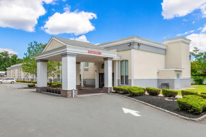Quality Inn Edison-New Brunswick - Image 1
