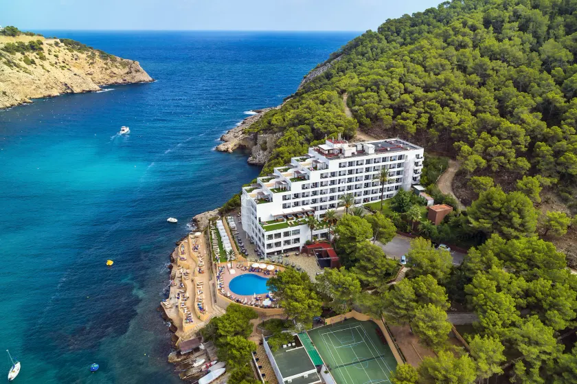 Palladium Hotel Cala Llonga - Adults Only - Image 1