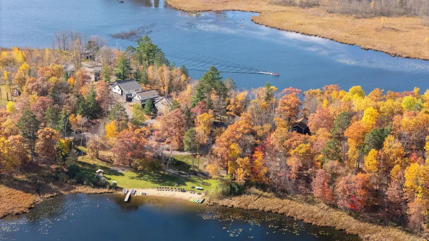 Lost Lake Lodge - Image 1