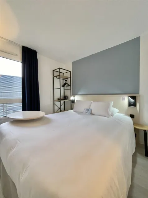 Hôtel Kyriad La Flèche - Image 1