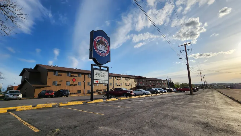Grizzly Inn - Image 1