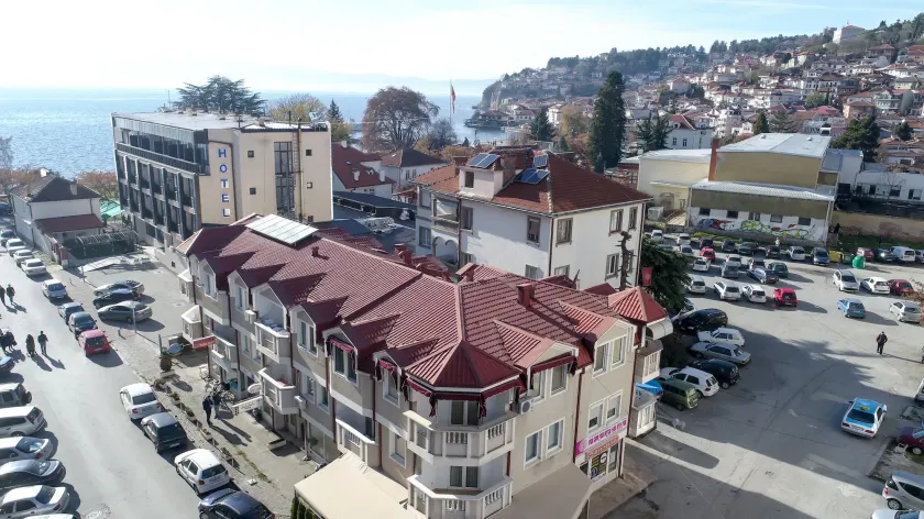 Apartments Matjan with private garages - Image 1
