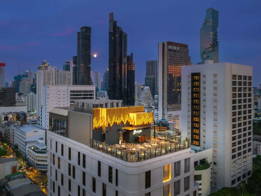 Mercure Bangkok Surawong - Image 1