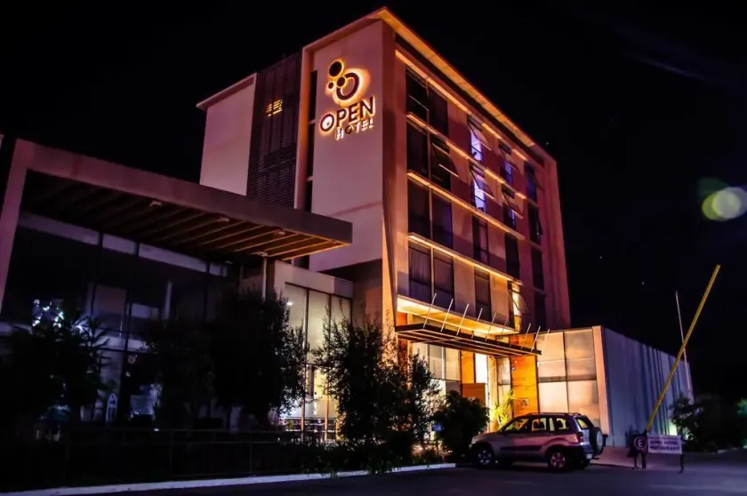 Open Hotel - Image 1