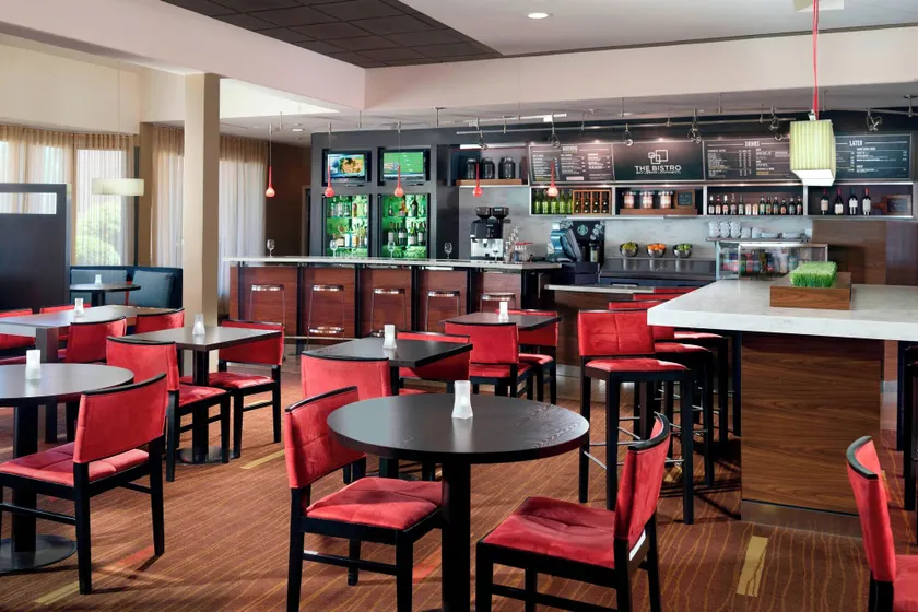 Courtyard by Marriott Columbus - Image 1