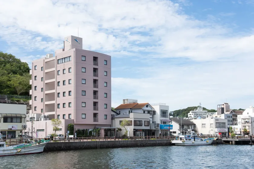 Iki Marina Hotel - Image 1