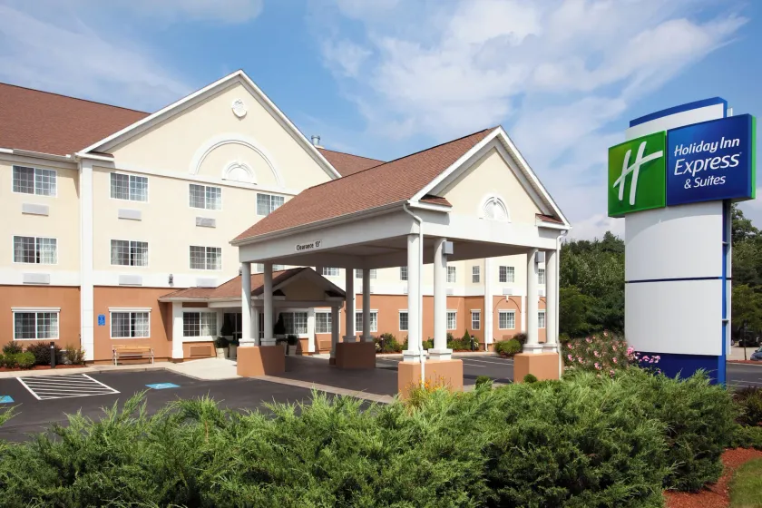 Holiday Inn Express Hotel & Suites Boston - Marlboro by IHG - Image 1