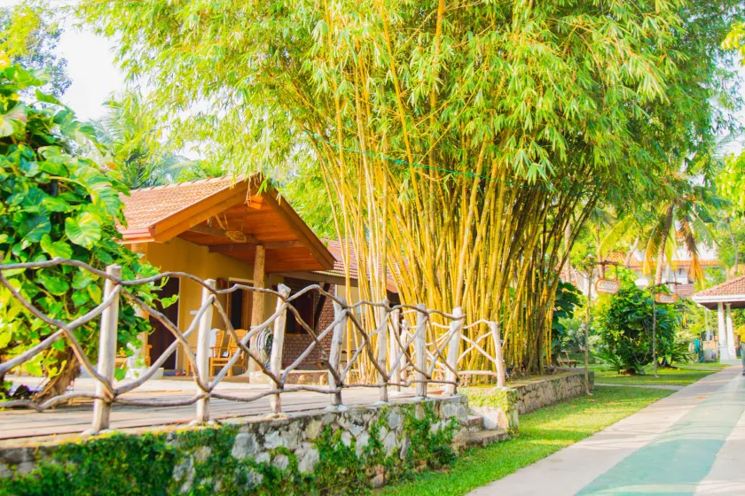 Villa Shade - Image 1