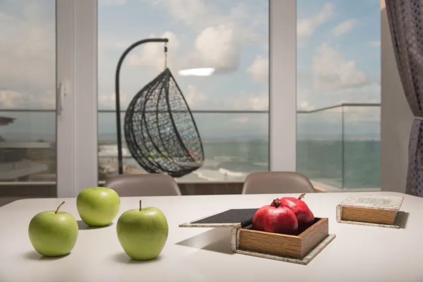 Appartement adapté aux familles avec jardin | Vue mer | Plage à proximité - Image 1