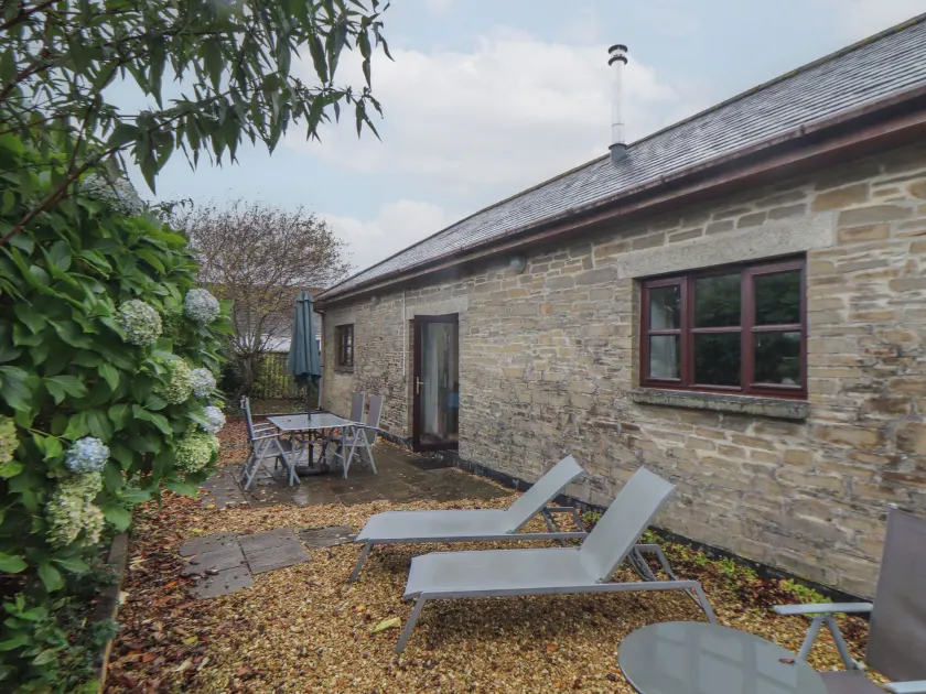 Owl Cottage - Image 1