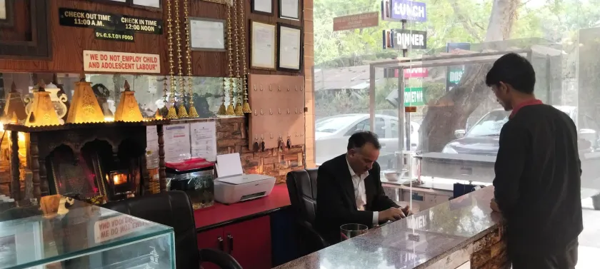 Hotel Shani - Punjabi Rasoi - Reception