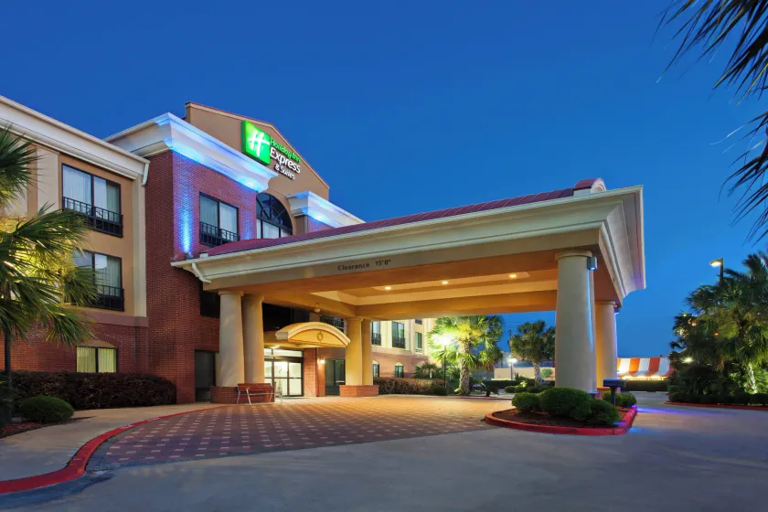 Holiday Inn Express & Suites Wharton by IHG - Image 1