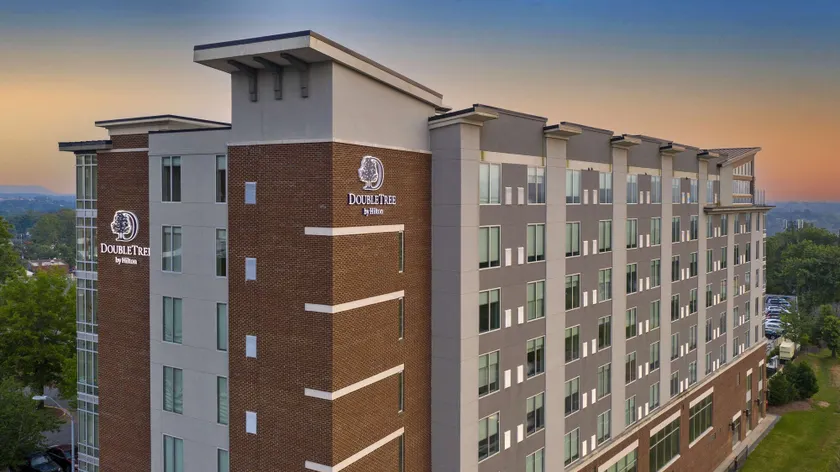 DoubleTree by Hilton Asheville Downtown - Image 1