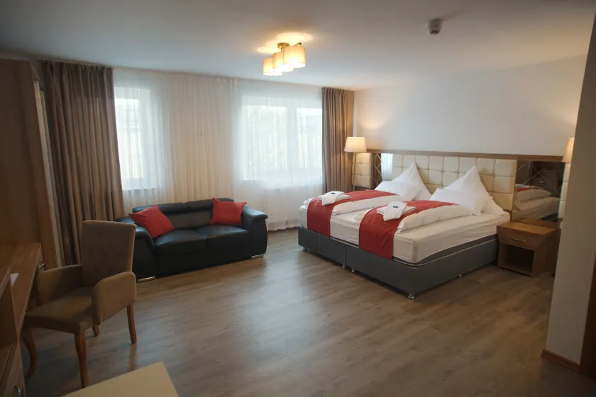 Hotel Hausen Obertshausen Frankfurt - Image 1
