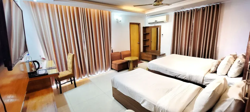 Hotel Afford Inn - Image 1