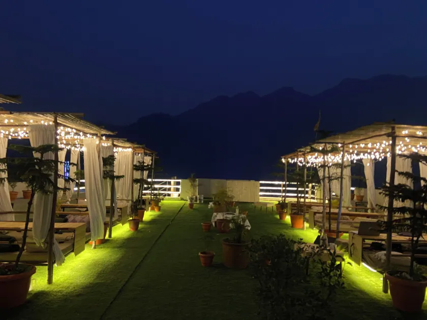 Hotel Aqua Vibes - Image 1