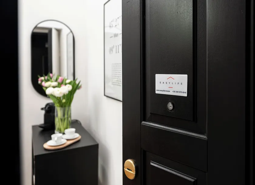 Easylife - Suite in Porta Venezia - Image 1