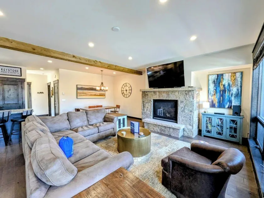 The Alders - Walk 2 Ski, Hot Tub, Fireplace - Image 1