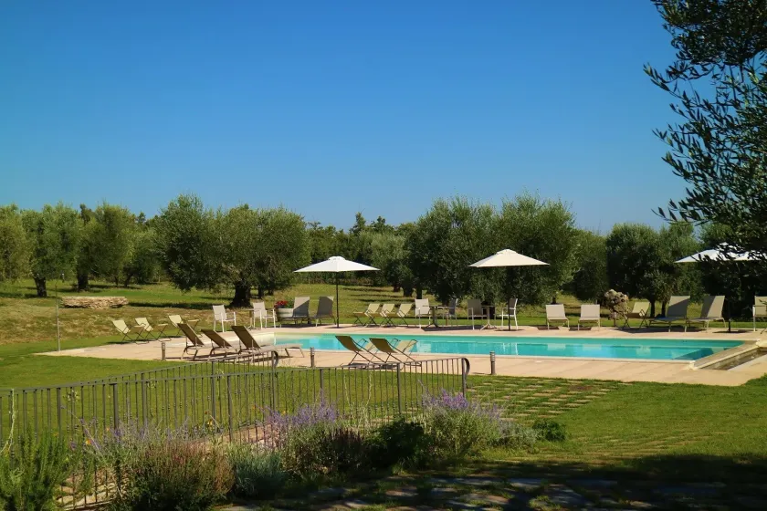 Familienorientierte weiträumige Villa mit Terrasse, privatem Pool und Garten | Haustiere erlaubt - Image 1