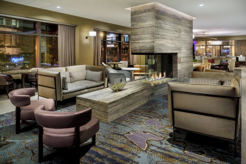 Residence Inn by Marriott Chicago Downtown/River North - Image 1