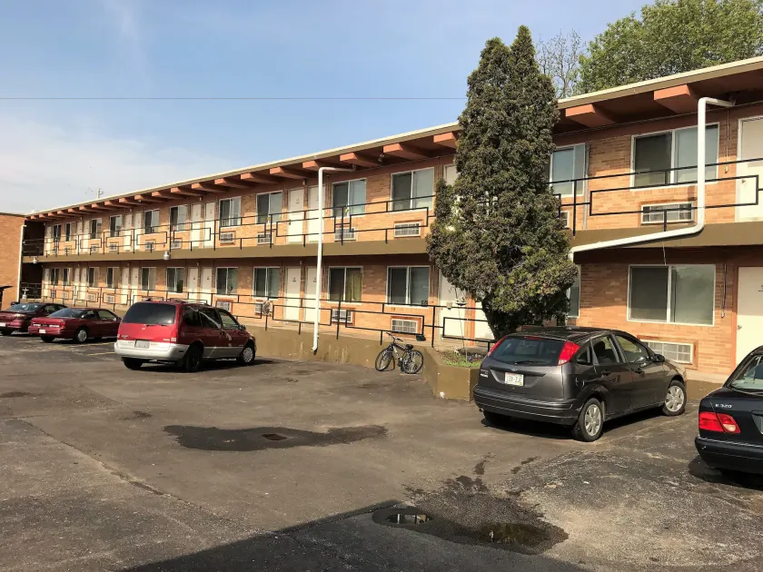 Town Motel - Image 1