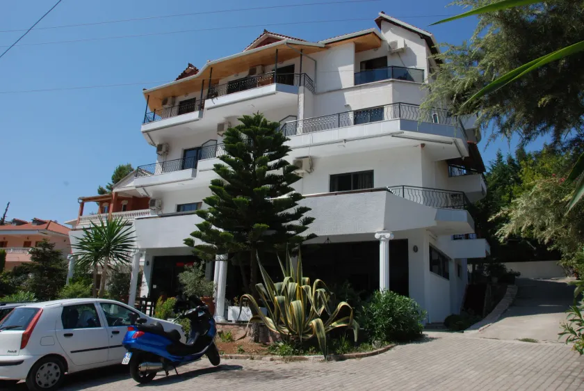 Hotel Freskia - Image 1
