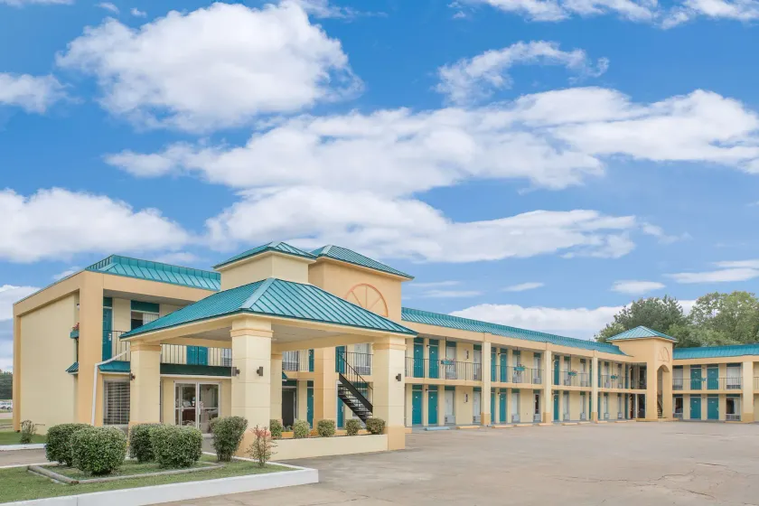 America Best Value Inn Kosciusko - Image 1