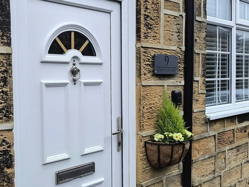 Cliffe Cottage - Image 1