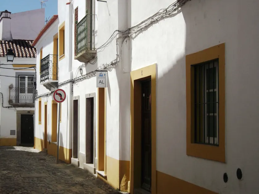 Old Évora Guest House - Image 1