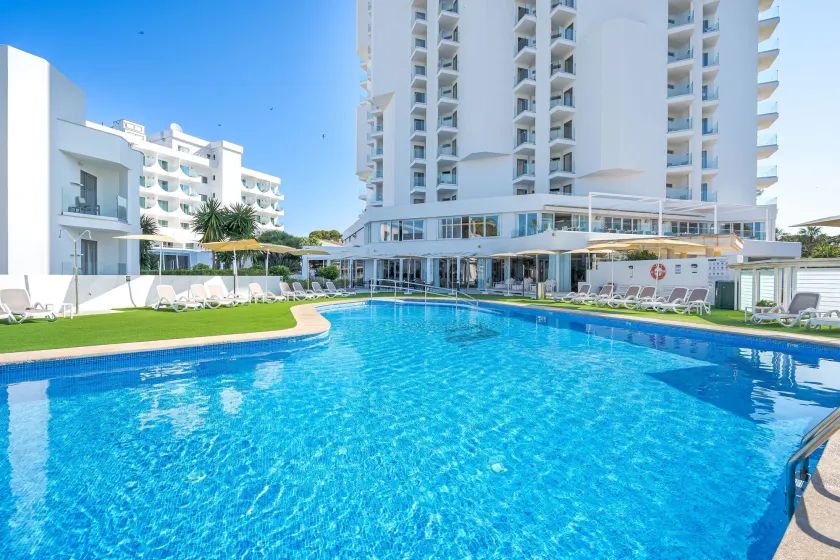 THB Maria Isabel - Adults Only - Image 1