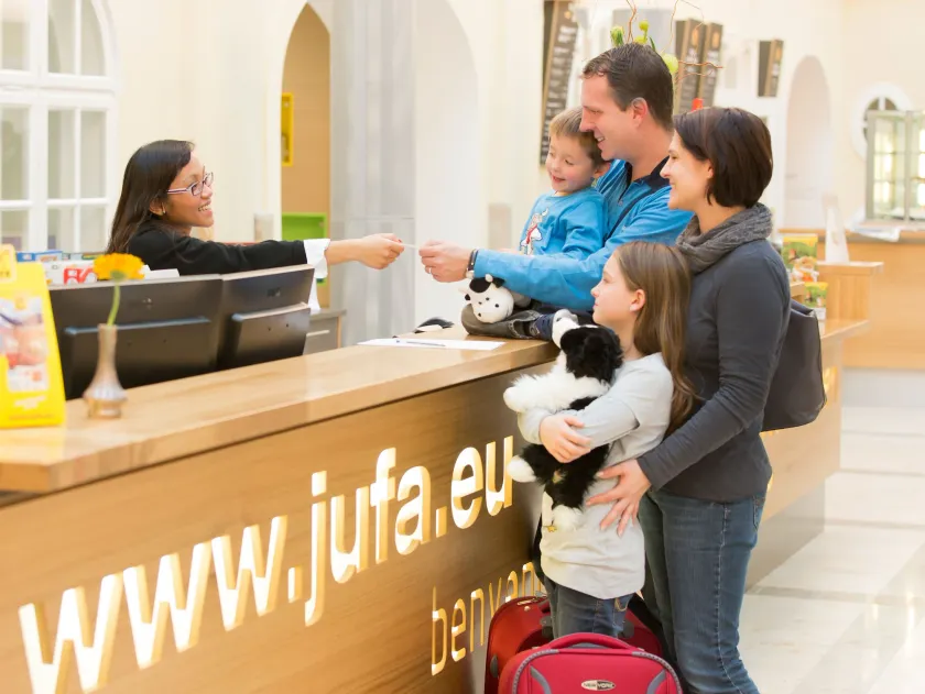 JUFA Hotel Wien City - Vestíbulo