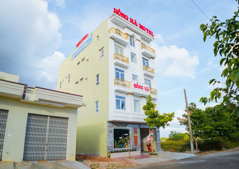 Hong Ha Hotel - Image 1