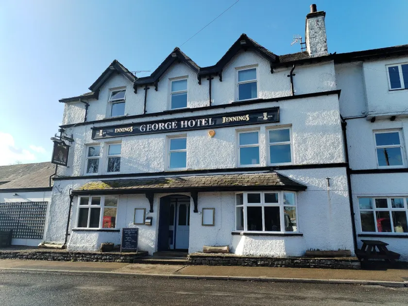 The George Hotel - Image 1