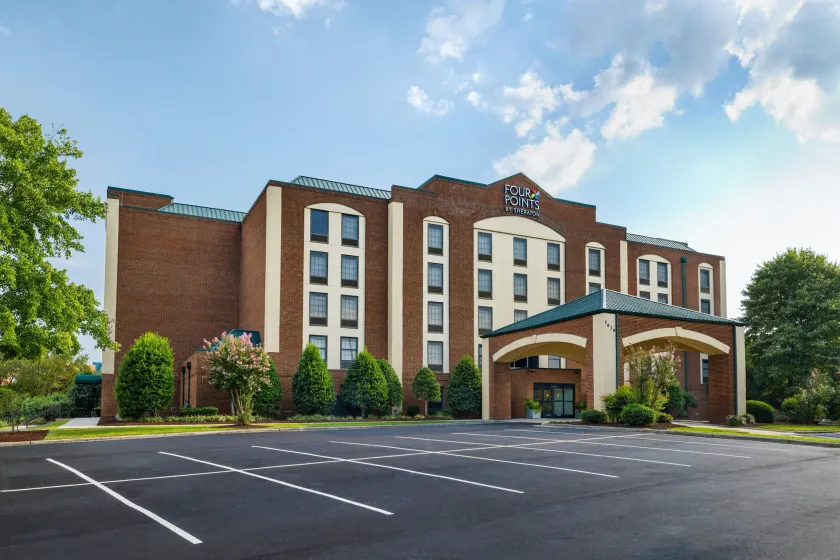 Four Points by Sheraton Greensboro Airport - Image 1