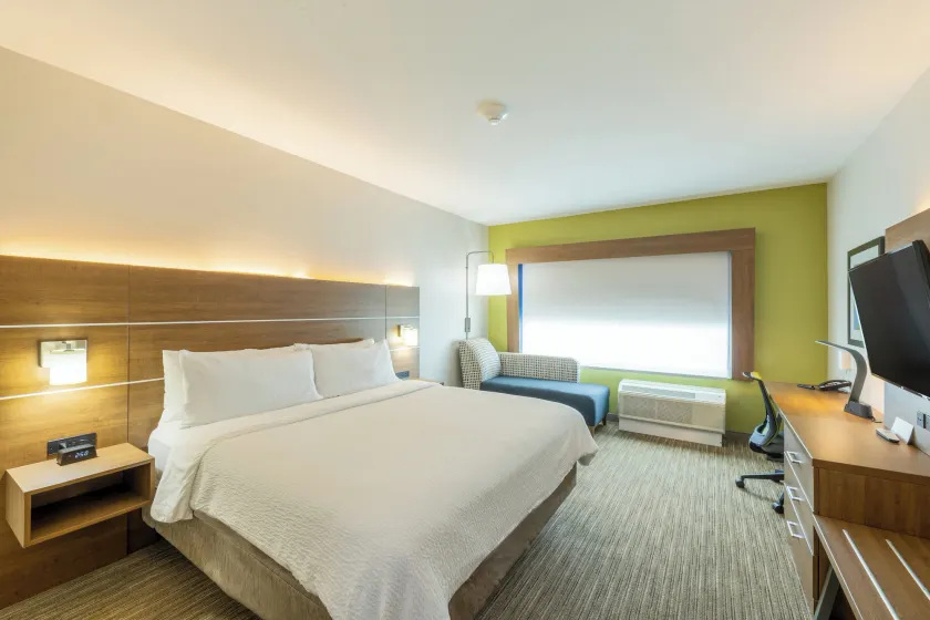 Holiday Inn Express & Suites Lindale - Tyler by IHG - Image 1