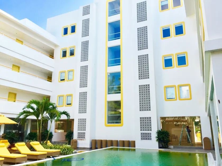 Bloom Hotel - Calangute - Image 1