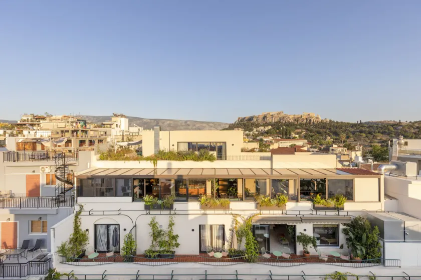 L'Avventura Athens - Image 1