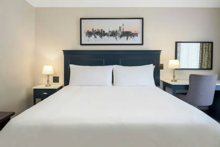 Protea Hotel by Marriott Johannesburg Balalaika Sandton - Image 1