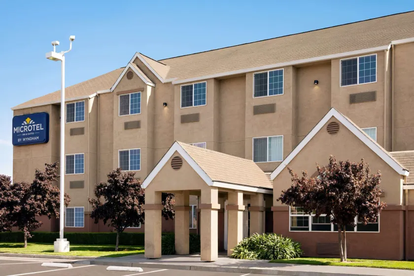 Microtel Inn & Suites Lodi - Image 1