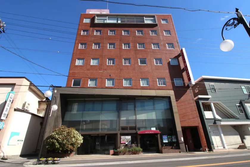 Hotel Okuni (Royal Inn Group) - Image 1