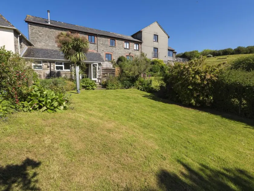 Hazel Cottage - Image 1