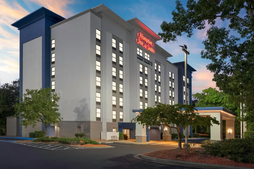 Hampton Inn & Suites Charlotte-Arrowood Rd. - Image 1