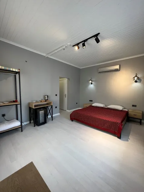 Blue Sea Hotel - Image 1