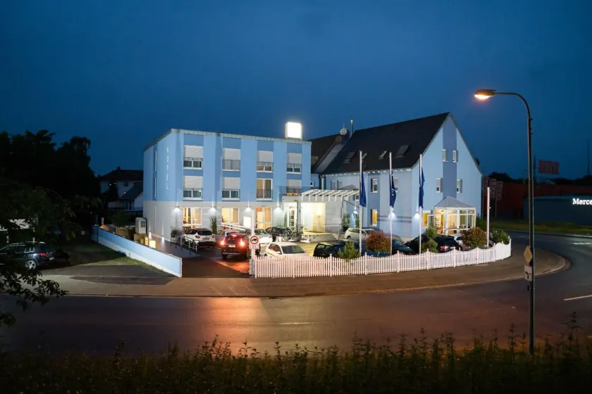 Hotel Restaurant Vater Rhein - Image 1