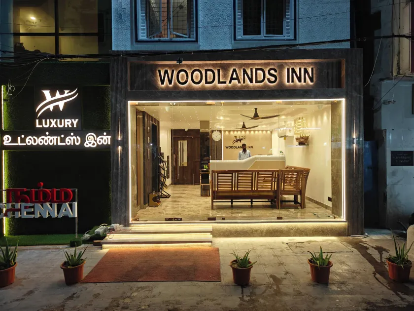 Woodlands Inn - Image 1