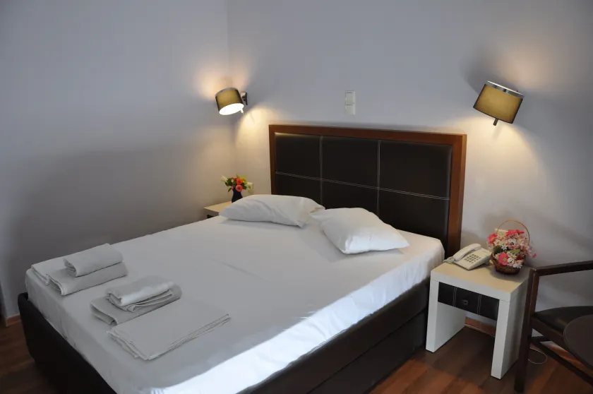Elena Hotel - Image 1