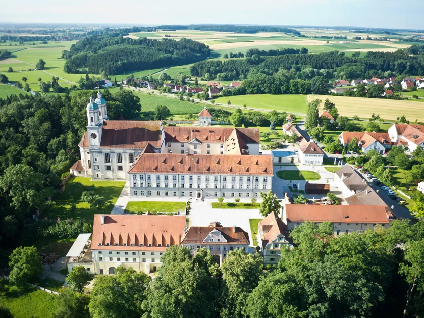 Hotel Kloster Holzen - Image 1