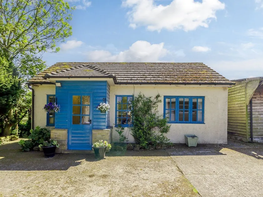 Curlew Cottage - Image 1